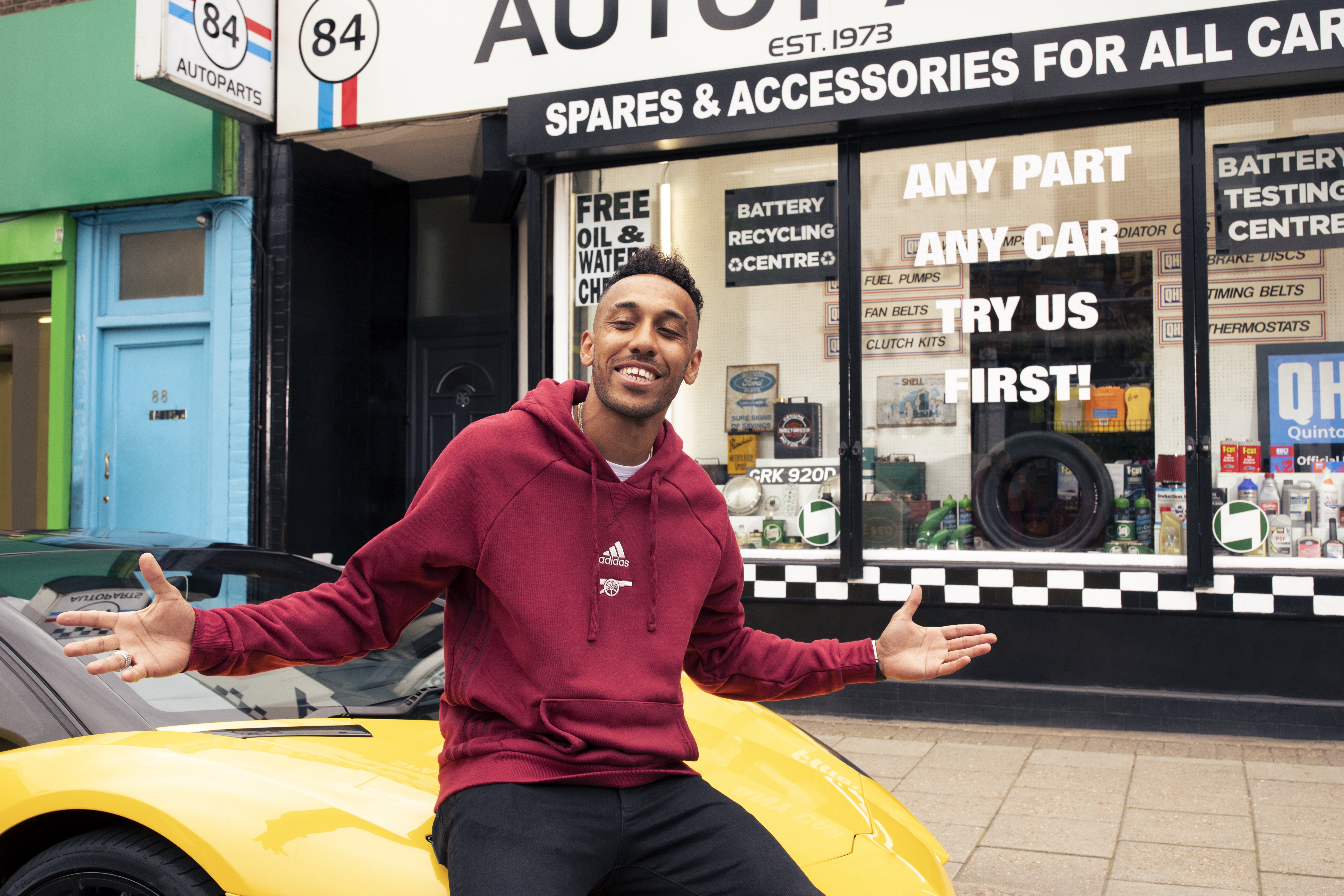 Arsenal help boost Holloway Road business Autoparts as Pierre-Emerick Aubameyang pops by in his Lamborghini