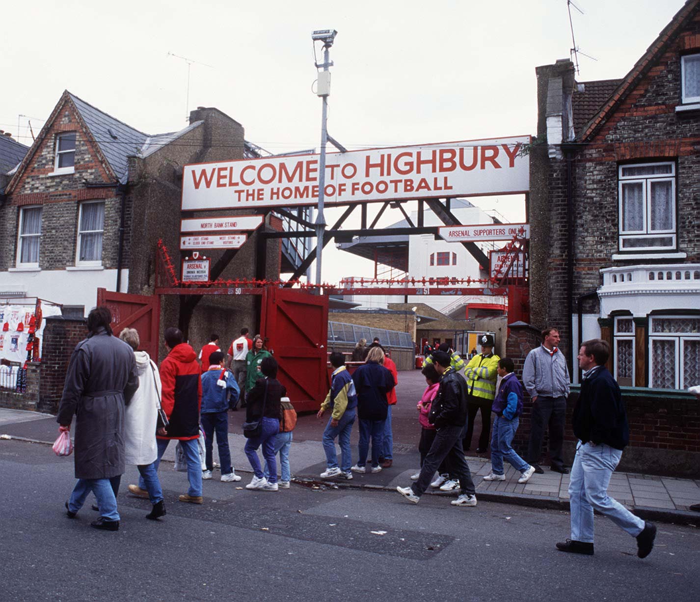 Arsenal supporters: Happy Christmas from everybody at the Gooner Fanzine!