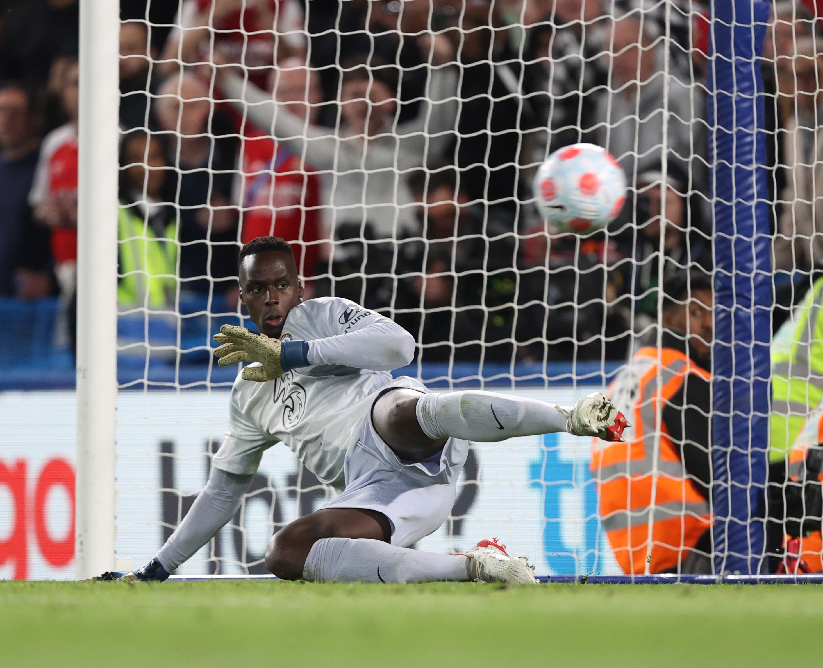 Arsenal boss Mikel Arteta hails Bukayo Saka for scoring late penalty to seal thrilling 4-2 victory over Chelsea 