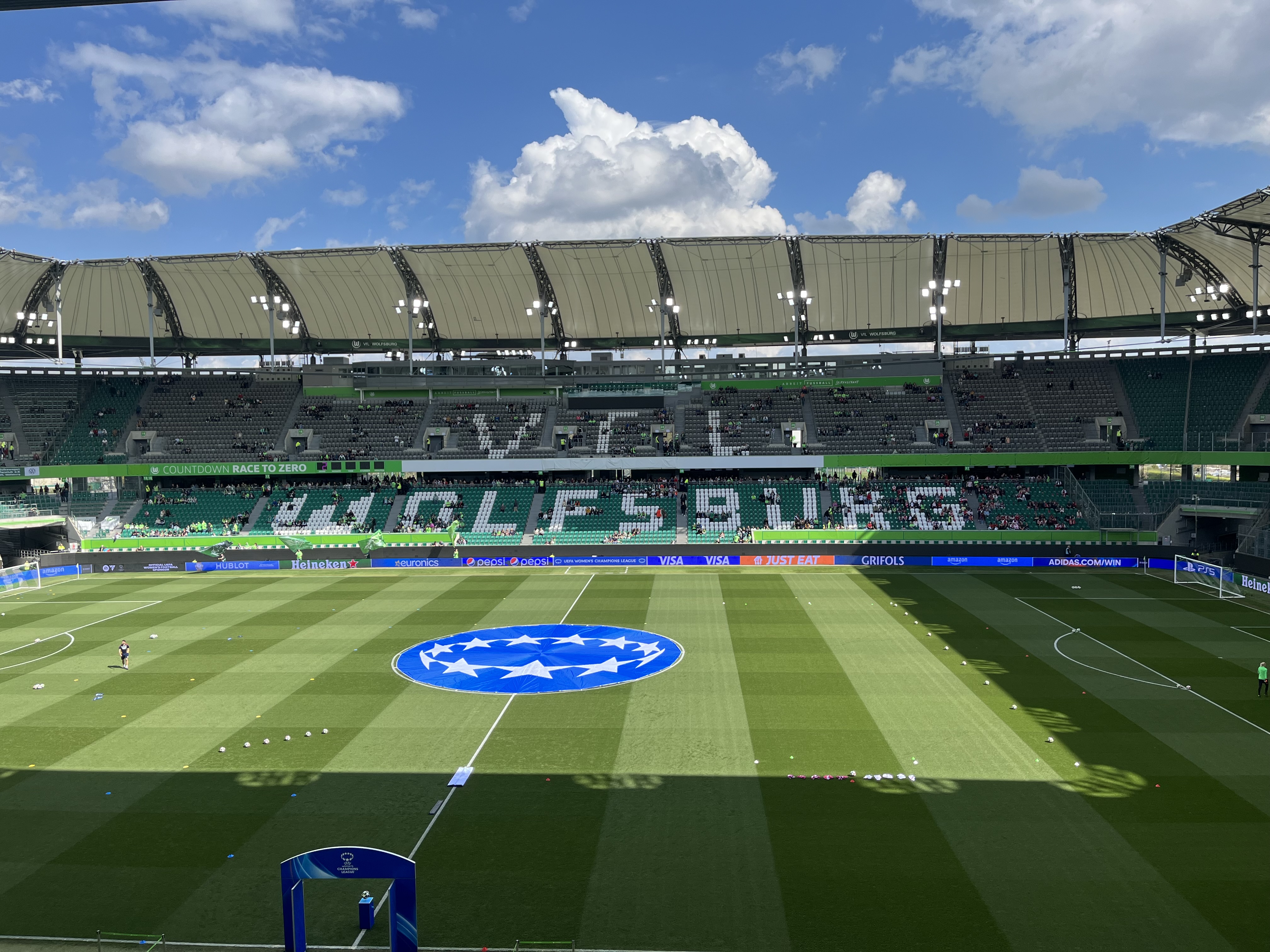 Live Blog: Wolfsburg Frauen v Arsenal Women- Arsenal come from 2-0 down to equalise!