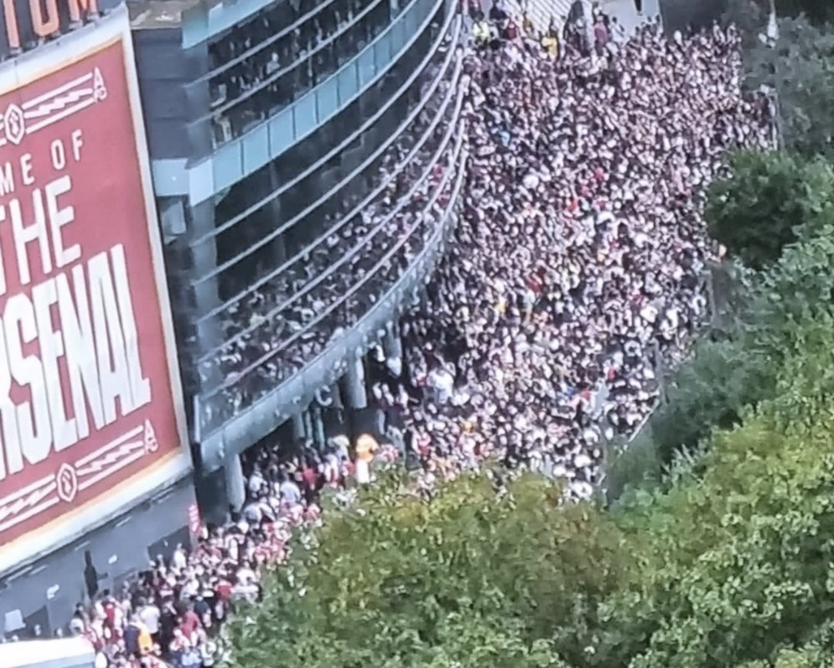 Arsenal's Premier League opener vs Nottingham Forest delayed for 30 minutes after 'chaos' caused by club's new e-ticketing issues