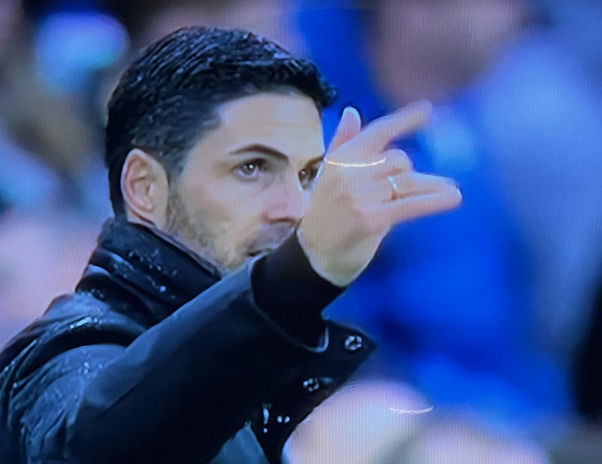 Arsenal boss Arteta reacts to 'embarrassing'  VAR decision 