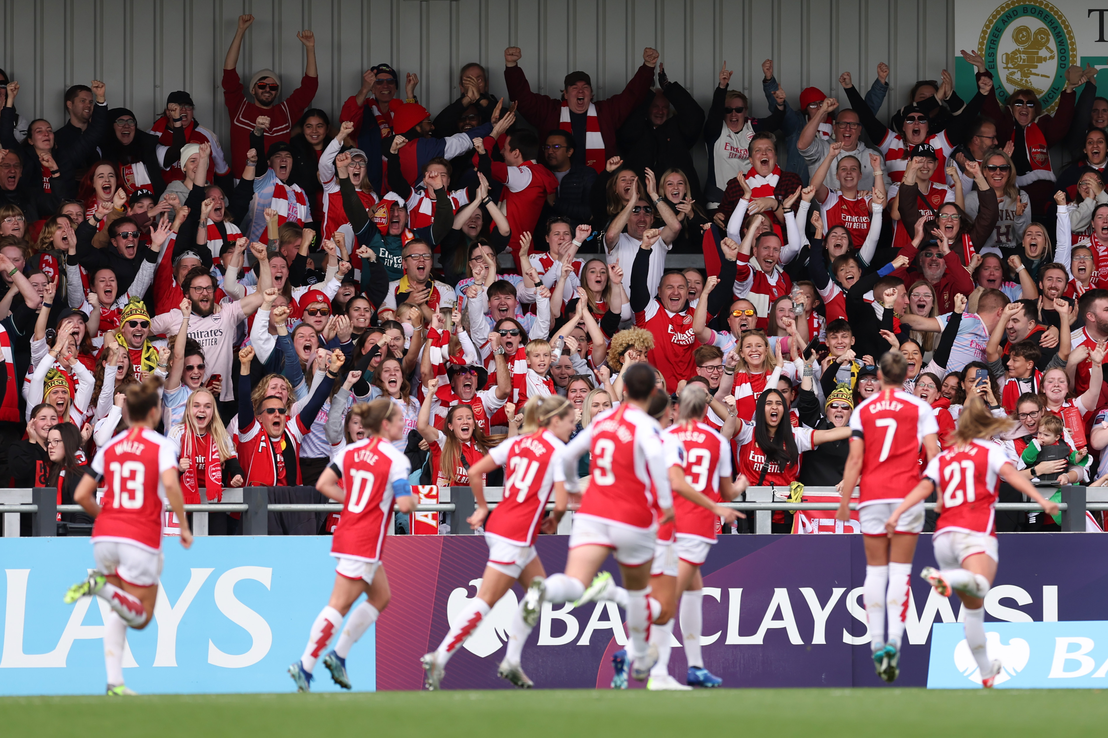 Live Blog: Arsenal Women face West Ham United at Meadow Park