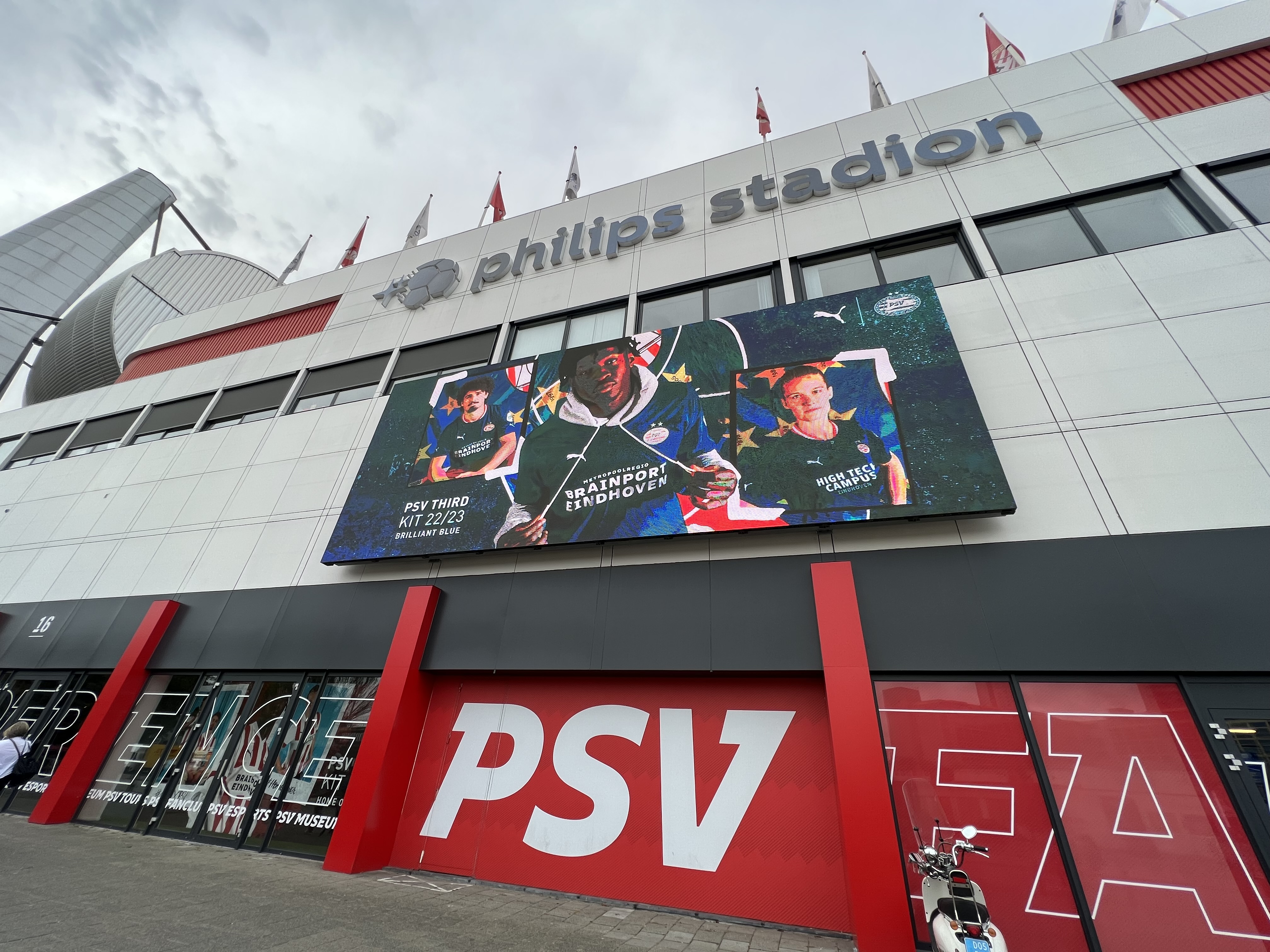 PSV vs Arsenal Live Blog