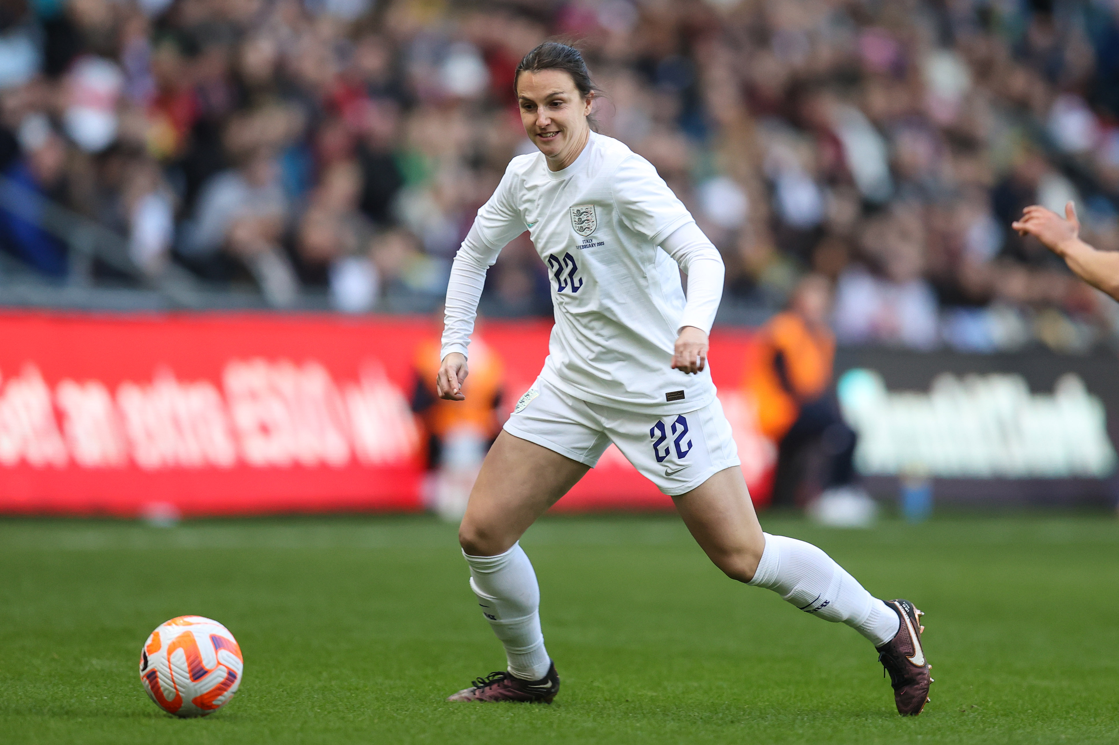 Lotte Wubben-Moy scores first England goal in friendly win over Italy