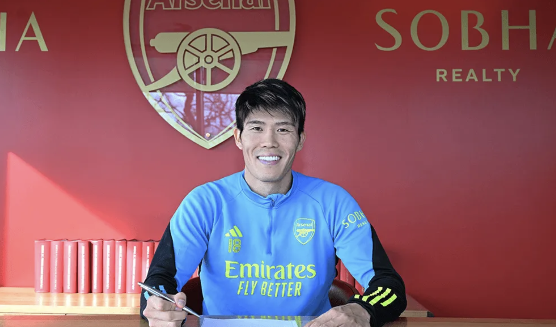 Takehiro Tomiyasu signs new Arsenal contract to 2026