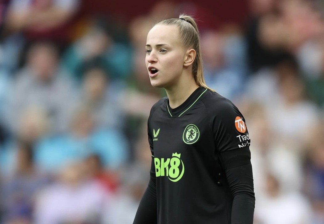 Goalkeeper Daphne van Domselaar joins Arsenal Women