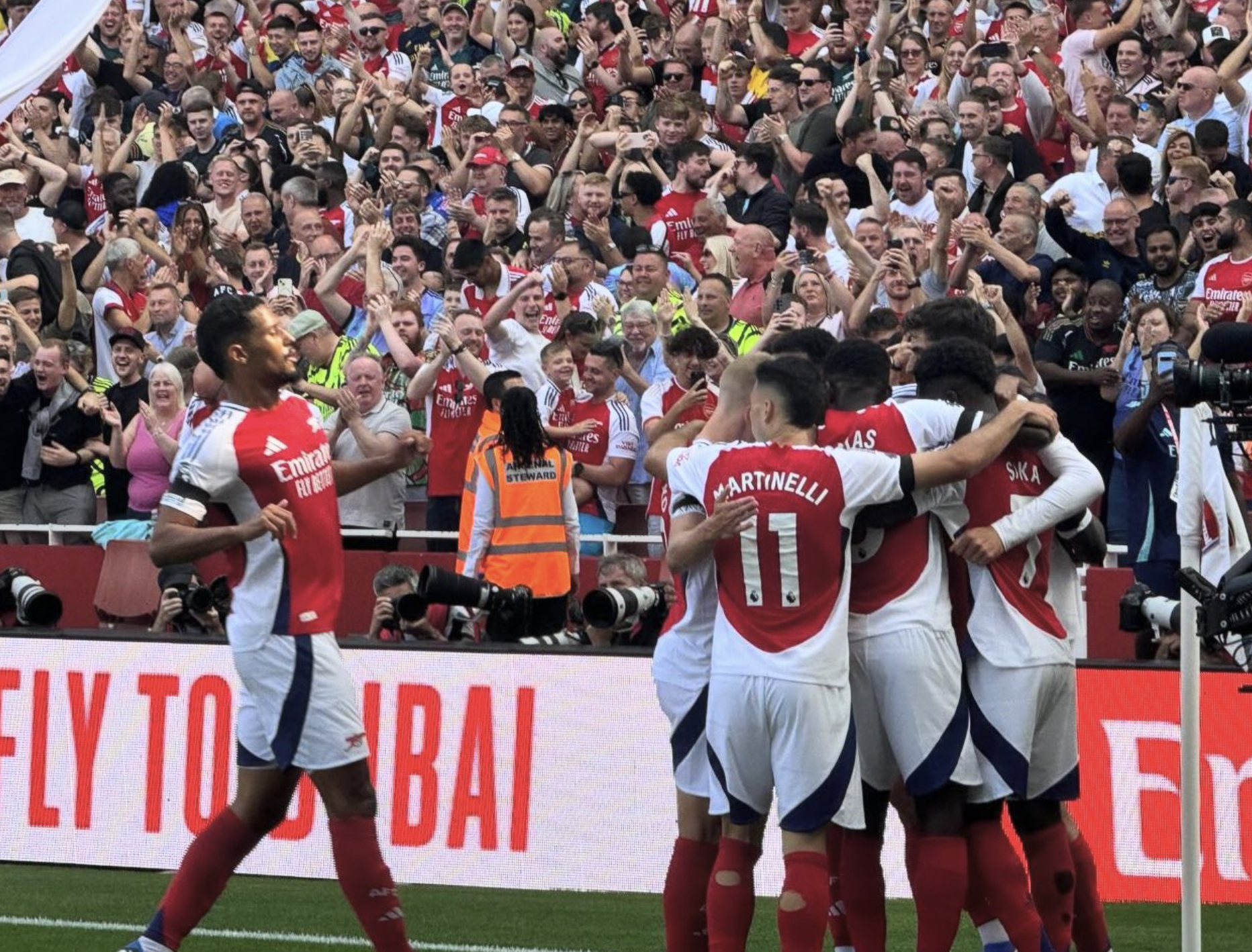 Mikel Arteta hails 'beautiful' Arsenal after Premier League opening win 