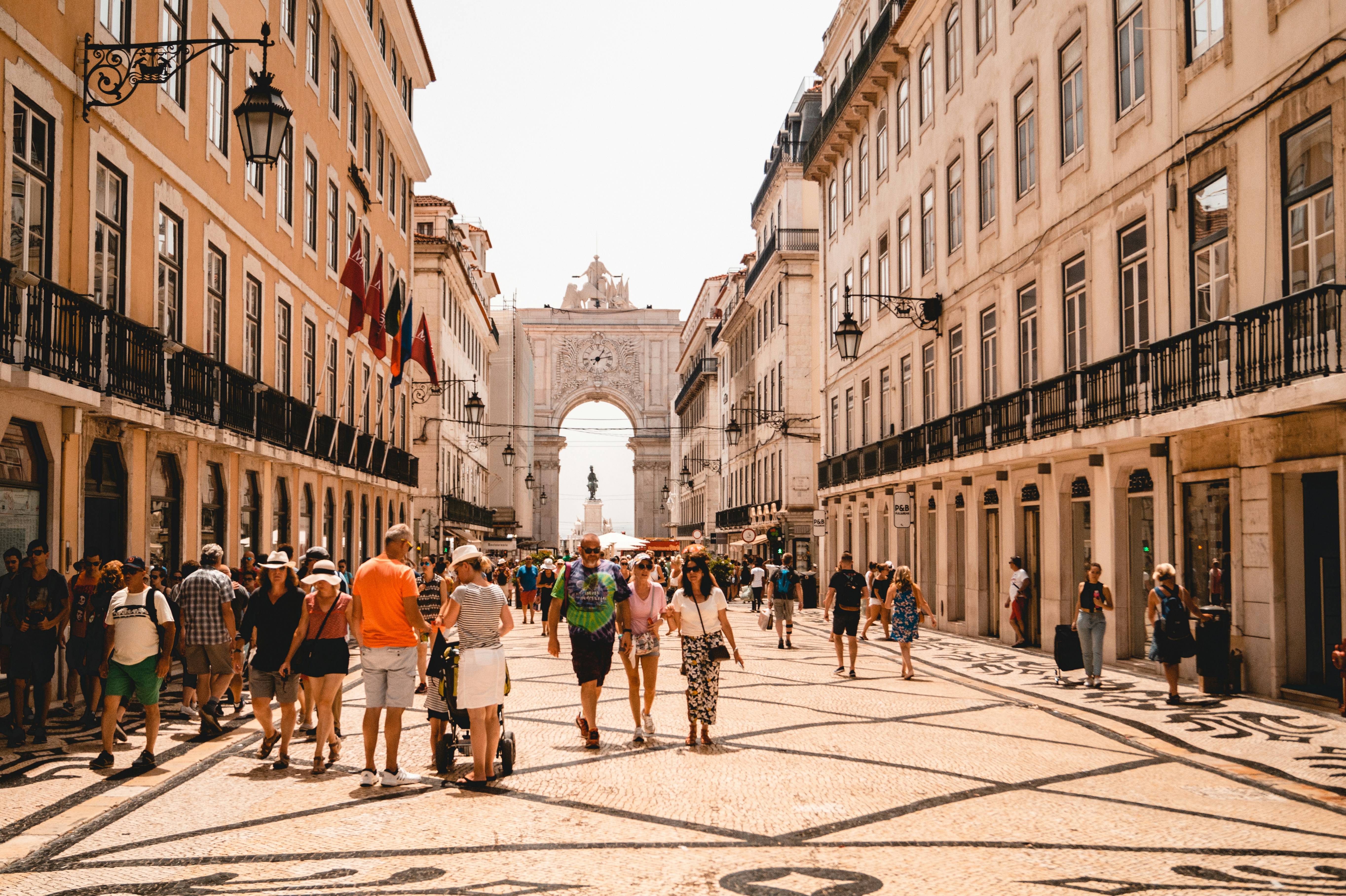 Portugal D7 vs. Digital Nomad Visa: 7 Key Differences Explained