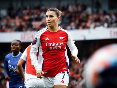 Live Blog: Friday night football as Arsenal Women host Brighton at Emirates Stadium