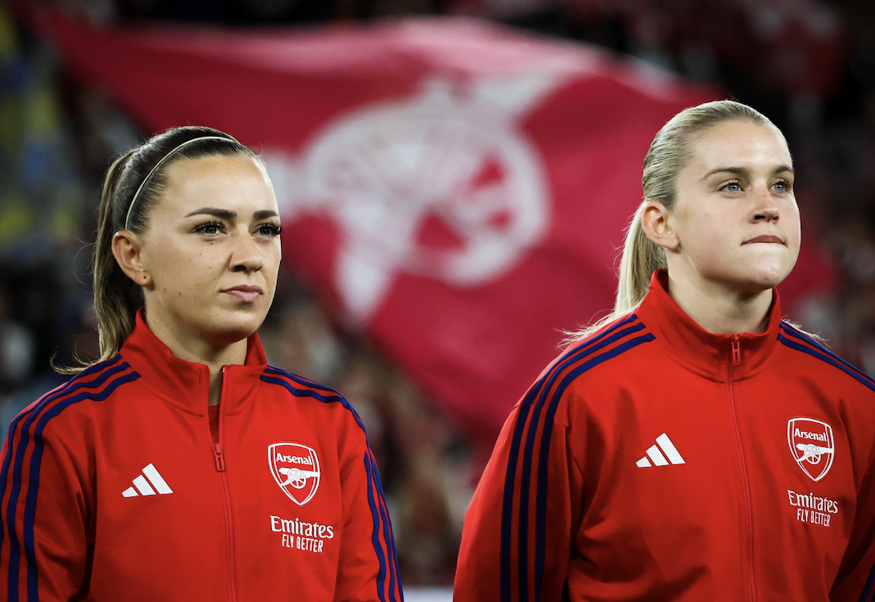 Live Blog: Arsenal Women look to keep WSL title hopes alive away to Chelsea