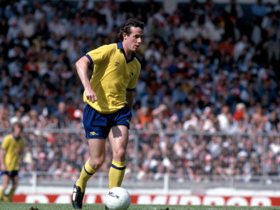 Come on You Yellows: Getting shirty with Arsenal's kit makers