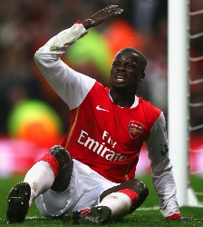 Eboue agrees long term deal