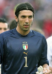 Why Wenger should buy Italy keeper Buffon