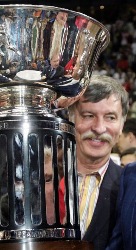 Is it East v West as Stan Kroenke is now the one buying up shares?